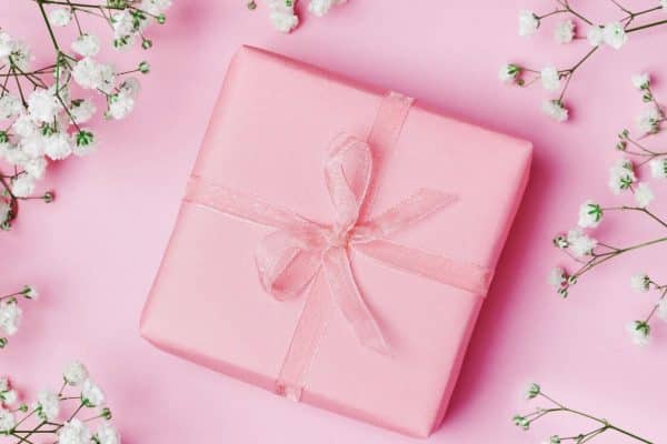 Quel cadeau offrir pour les 50 ans d’une femme ?