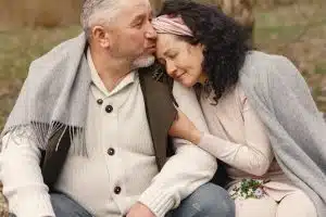 Sécurité et équipements pour les seniors : l’importance d’un choix adapté