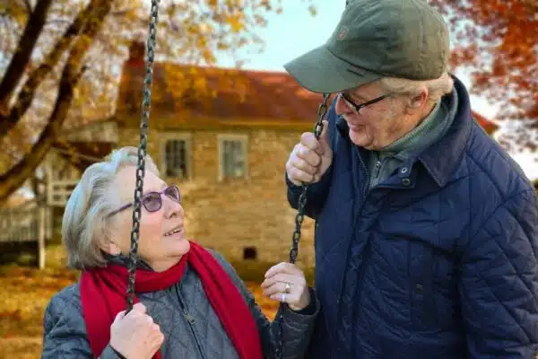 Les réglementations à connaître sur le logement des personnes âgées