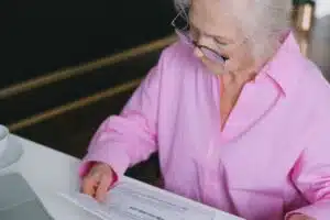Tout savoir sur les formalités administratives pour les seniors