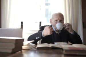 Les meilleures recommandations de livres et films pour les seniors