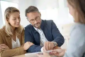 Conseils pratiques pour surmonter les défis de la retraite